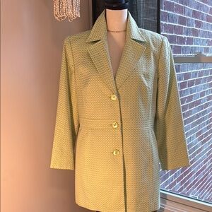 Worthington Green Blazer with Notched Lapel and Tailored Silhouette